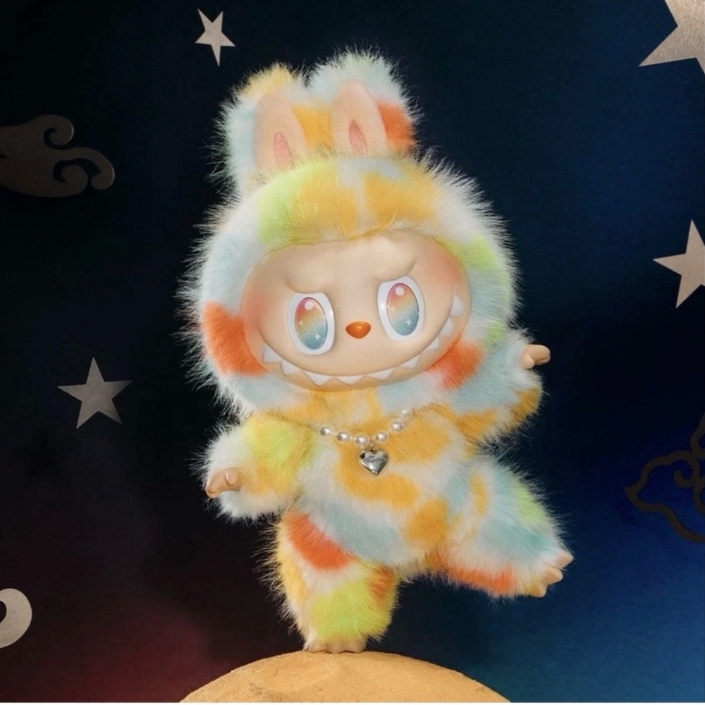 NIB Rock the Universe - Labubu